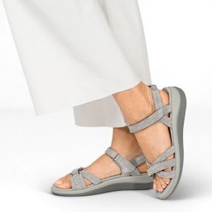 NWT Orthofeet Hydra Sandals, size 9